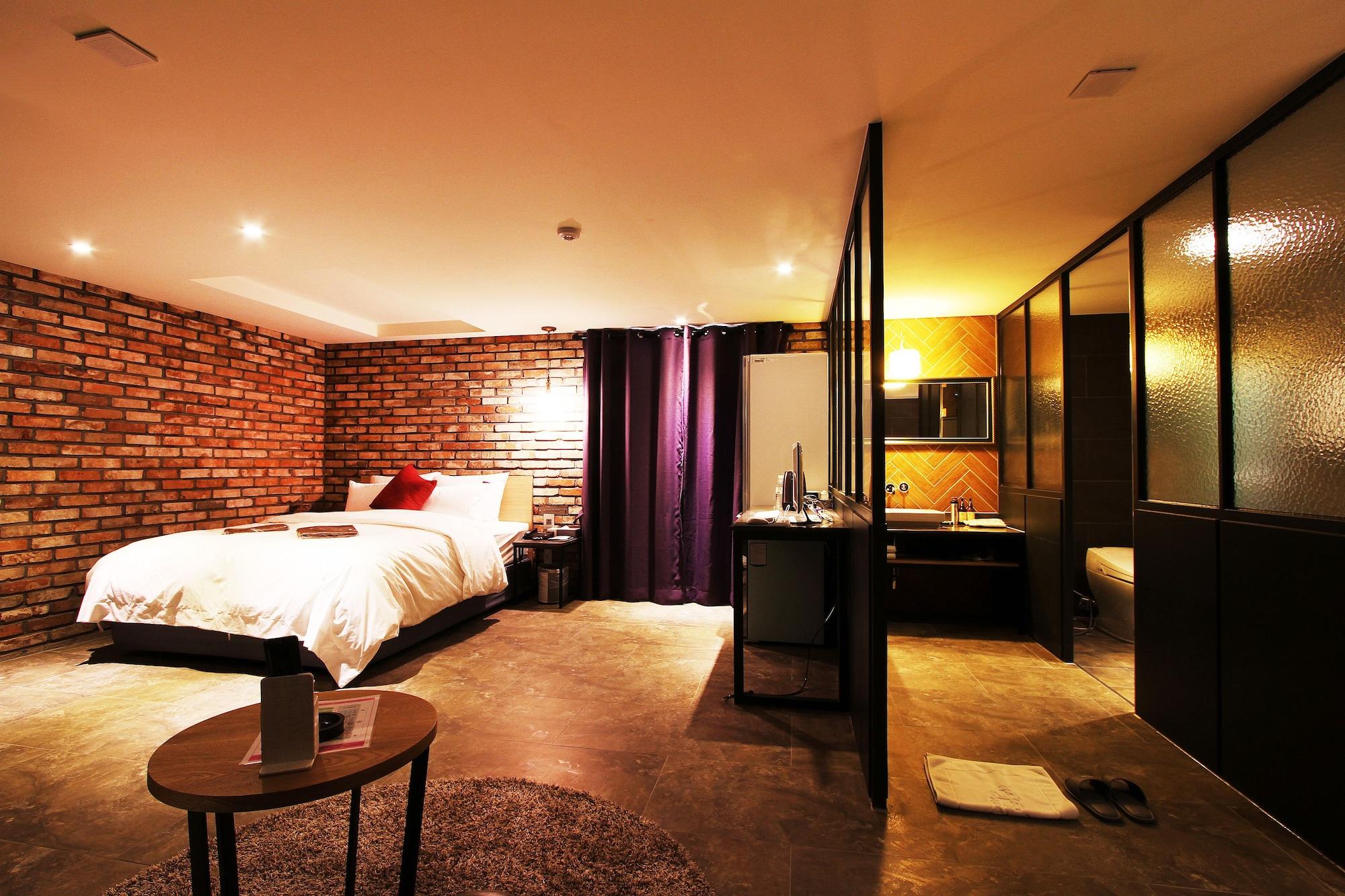 Sr Design Hotel Yongin Exterior photo
