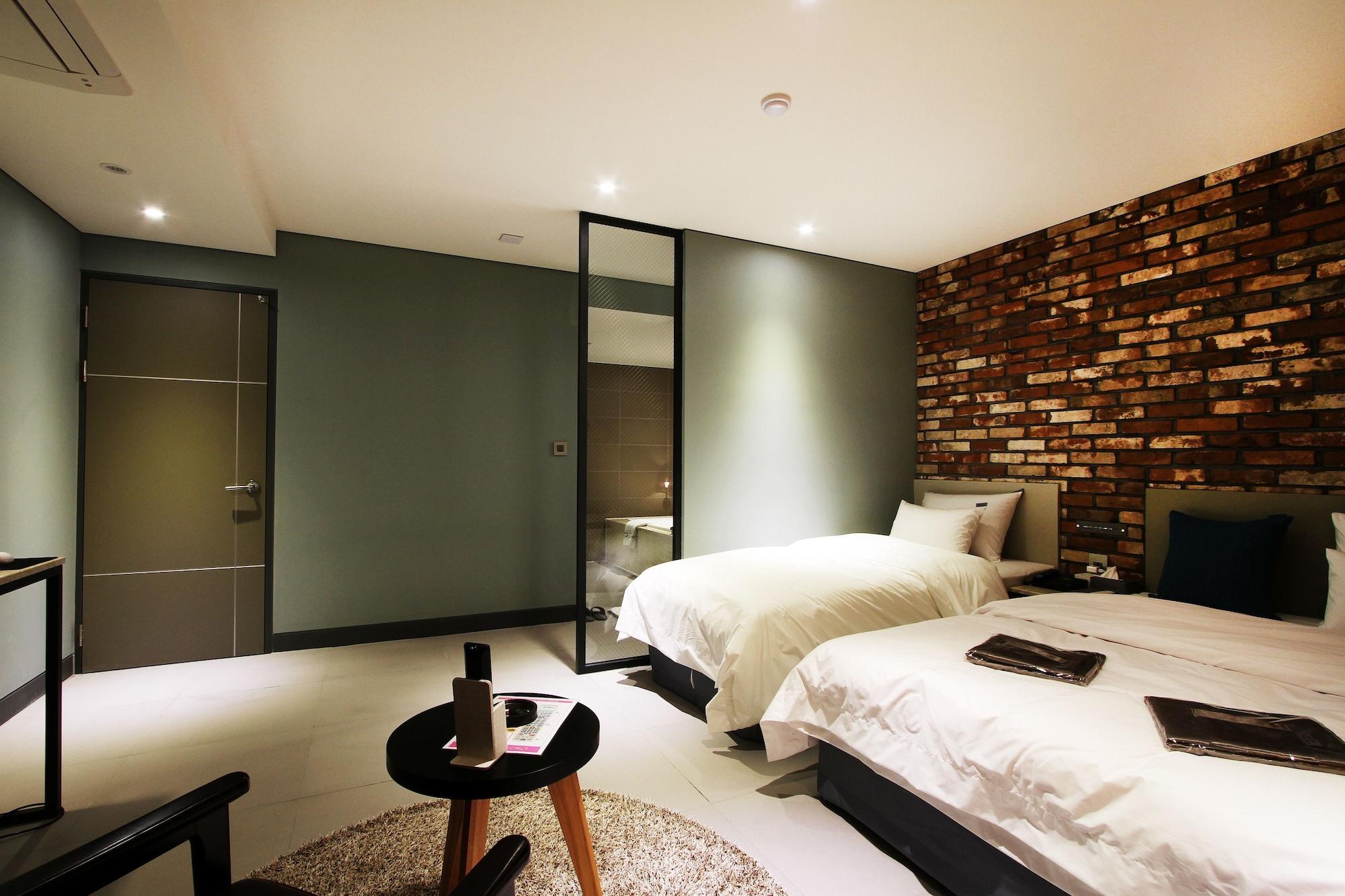 Sr Design Hotel Yongin Exterior photo